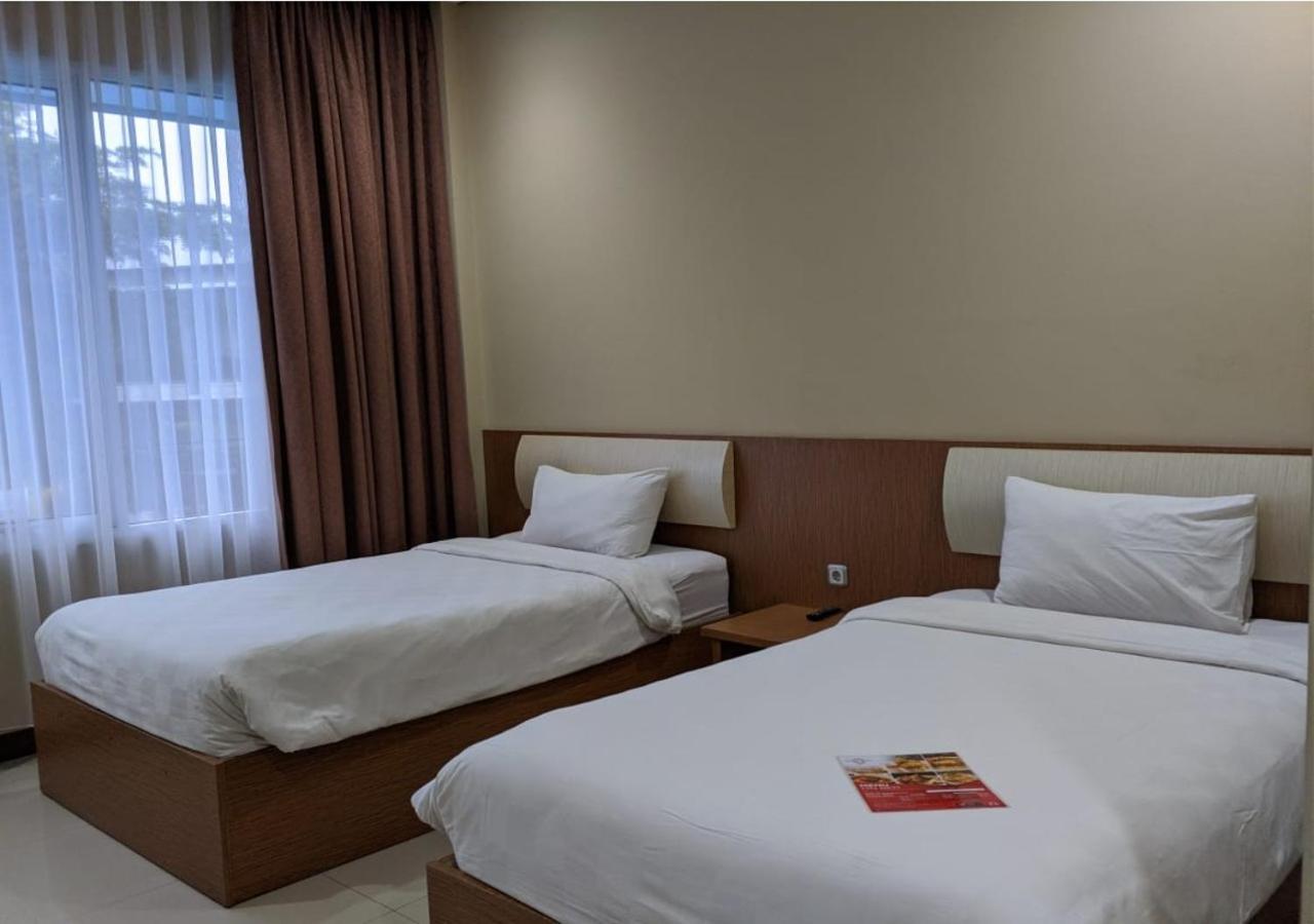 Grand Cordela Hotel As Putra Kuningan Exterior foto