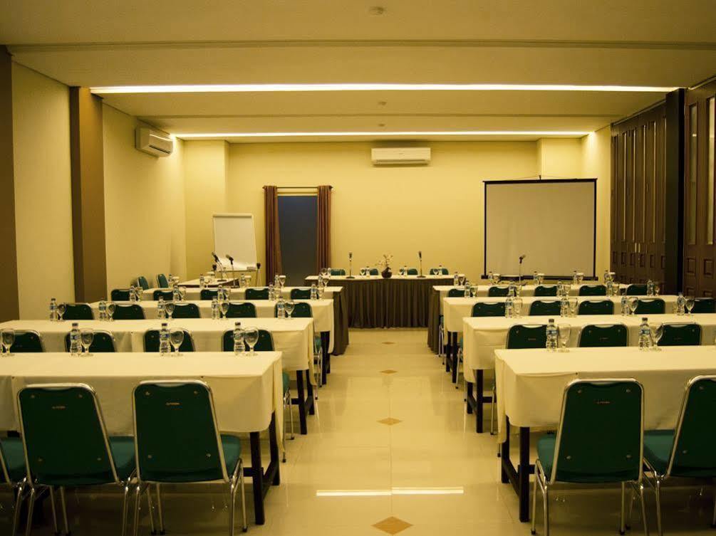 Grand Cordela Hotel As Putra Kuningan Exterior foto