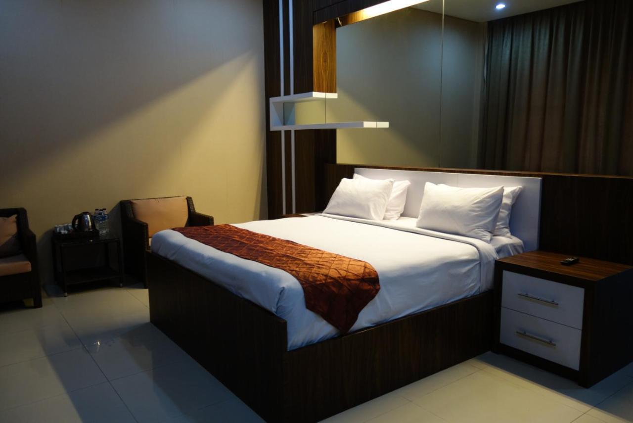 Grand Cordela Hotel As Putra Kuningan Exterior foto